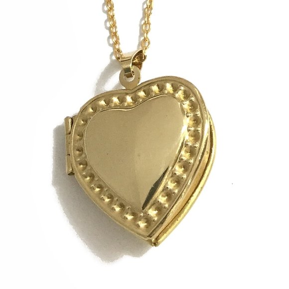 Small Heart Locket Necklace - Picture 1 of 3